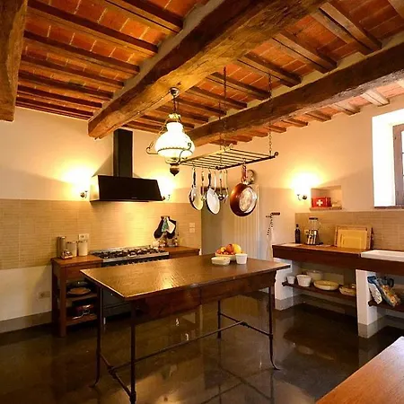 Sleeps 12 Pool Wifi